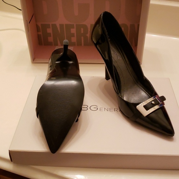 Black heels - Picture 3 of 4